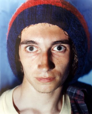 Knit Cap and Pupils 1 300 € / UNTITLED, STADIN NUORET / URBAN YOUTH, 1998-1999, 60 x 50 cm, print size 34 x 27 cm, c-print black metal frames + glass, ed. 1/10