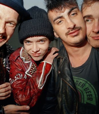 Young Heroes 4 800 € / UNTITLED, NUORET SANKARIT / YOUNG HEROES, 1995-1996, 95 x 80 cm, c-print black metal frames + glass, ed. 2/10