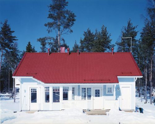 Blue and white 5 / I-VIII 3 000 € / Finnish view - fragments of our time, 2002-2004, 65 x 80 cm, c-print diasec, signed, ed. 1/6