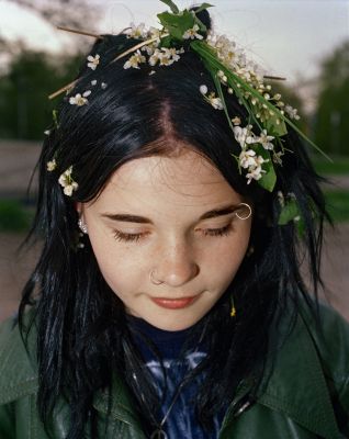 Björk Girl 5 000 € / 98 x 77 cm / UNTITLED, NUORET SANKARIT / YOUNG HEROES, 1995-1996, c-print, mounted on aluminum + clear laminate, ed. 3/10