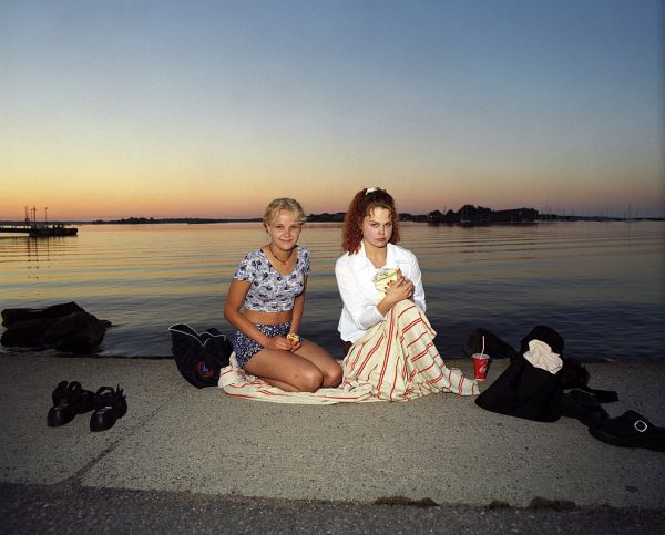 "Untitled", 1999 from the series Urban Youth, 65 x 80 cm, c-print, ed.7 "Untitled", 1999 from the series Urban Youth, 65 x 80 cm, c-print, ed.7