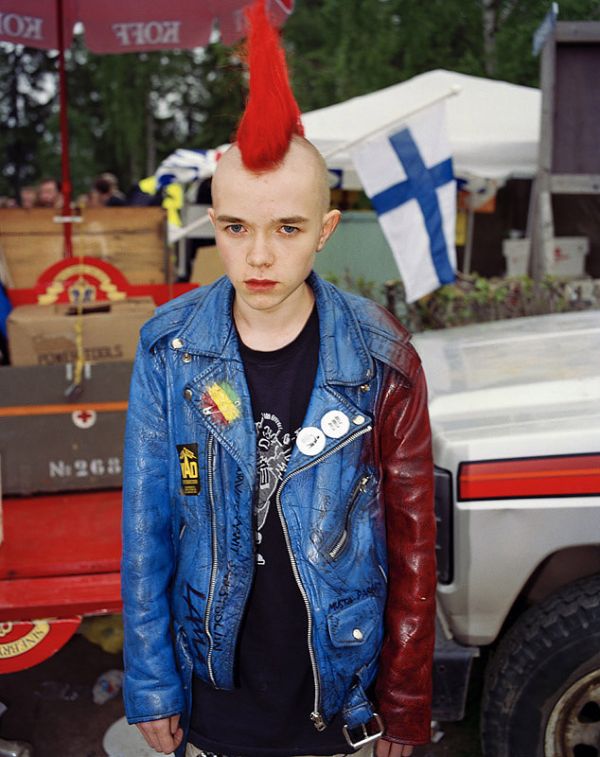 "Untitled", 1996 from the series Young Heroes, 80 x 65 cm, c-print, ed.10 "Untitled", 1996 from the series Young Heroes, 80 x 65 cm, c-print, ed.10