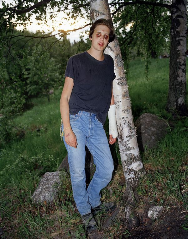 "Untitled", 1996 from the series Young Heroes, 100 x 80 cm, c-print, ed.10 "Untitled", 1996 from the series Young Heroes, 100 x 80 cm, c-print, ed.10