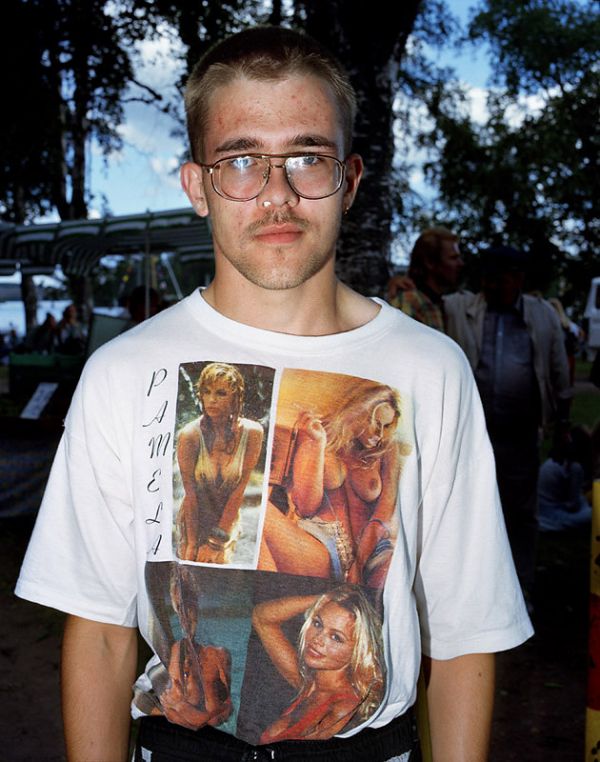 "Untitled", 1996 from the series Young Heroes, 50 x 40 cm, c-print, ed.10 "Untitled", 1996 from the series Young Heroes, 50 x 40 cm, c-print, ed.10