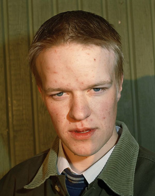 "Untitled", 1996 from the series Young Heroes, 100 x 80 cm, c-print, ed.10 "Untitled", 1996 from the series Young Heroes, 100 x 80 cm, c-print, ed.10